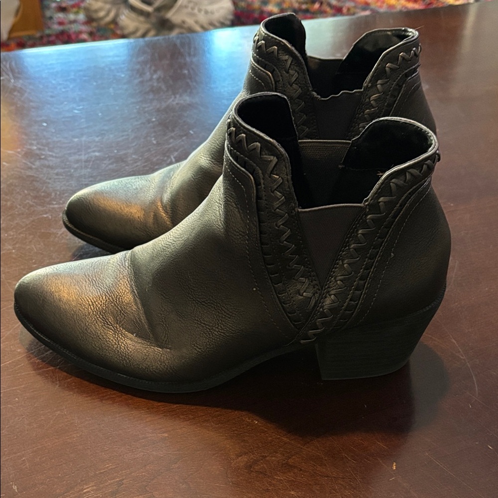 Style & Co Merida Gray Textured Slip On Faux Leather Ankle Boots with Heel